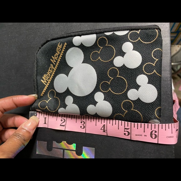 🦋🦋Mickey Mouse Lanyard withCellphone Case/Coin Purse - Picture 5 of 6